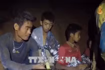 HLV Thái Lan xin lỗi các phụ huynh đội bóng thiếu niên 