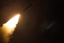 Choáng với giá mỗi quả tên lửa Mỹ bắn vào Syria