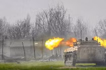 Quân đội Syria tiến đánh al-Tanaf, Mỹ "chết lặng"