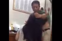 Sự thật cay đắng sau clip “bố túm tóc đánh con gái dã man” 