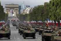 Sức mạnh quân sự các cường quốc vừa không kích Syria