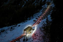 Tàu leo núi - phương tiện di chuyển lâu đời và thú vị