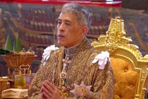 Nhà Vua Thái Lan đưa ra chiếu chỉ đầu tiên sau khi đăng quang