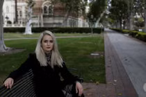 Bác sĩ phụ khoa Mỹ bị tố lạm dụng hàng loạt nữ sinh