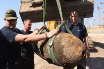 Đức di tản 10.000 người vì bom 500kg