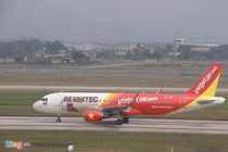 Máy bay đi Vinh hạ cánh khẩn cấp ở Đà Nẵng mùng 2 Tết