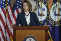 Ông Trump trả đũa, cắt máy bay công du của chủ tịch Hạ viện Mỹ