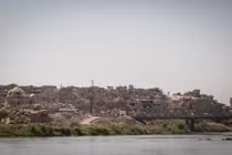 Bên trong thủ đô nhà nước Hồi giáo IS một năm sau giải phóng