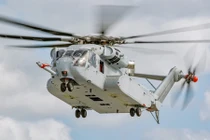 CH-53K đối thủ duy nhất của "ngựa thồ" Mi-26T2 Nga