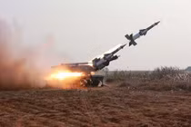 Máy bay ném bom Mỹ "ngán" tên lửa Triều Tiên nào nhất?