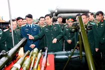 Việt Nam sản xuất hệ thống ngụy trang cho tên lửa S-300