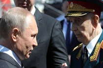 Bất ngờ trước hành động đẹp của Tổng thống Putin với người lính già 
