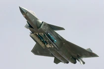 Trung Quốc sắp sở hữu tiêm kích tàng hình hai chỗ ngồi đầu tiên