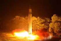 Giật mình số tên lửa Triều Tiên bắn lên trời 30 năm qua