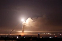 Syria tố Israel không kích sân bay quốc tế Damascus