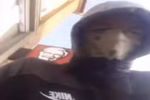 Tên trộm táo tợn đăng quá trình gây án rồi nhờ mọi người gợi ý mục tiêu tiếp