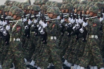 Mỹ bất ngờ phong tỏa tài sản quân đội Myanmar