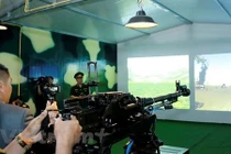 Việt Nam bàn giao trung tâm mô phỏng chiến đấu cho Quân đội Lào