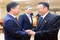 Hàn Quốc hạ giọng sẵn sàng đàm phán với Triều Tiên