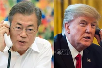 Vừa rời Việt Nam, Tổng thống Mỹ điện đàm với Tổng thống Hàn Quốc