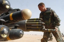 Mỹ bán 2 tỷ USD vũ khí cho Đài Loan, Trung Quốc nói ngay điều này