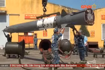 Cận cảnh quá trình lắp ráp “rồng lửa” V-750 của phòng không Việt Nam