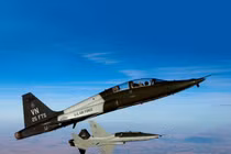 Mỹ để ngỏ khả năng chuyển giao máy bay quân sự cho Việt Nam