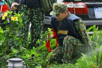 Công binh VN kiểm tra từng bụi cỏ để chuẩn bị thượng đỉnh Mỹ - Triều