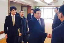 Phó thủ tướng Phạm Bình Minh đến Triều Tiên, bắt đầu thăm chính thức