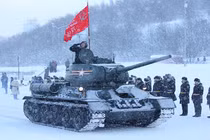 Xe tăng Nga bất ngờ quay lại chiến thuật những năm 1940