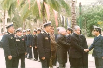 Tổng Bí thư Đỗ Mười với bộ đội Hải quân