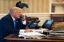 Có gì trên bàn làm việc các đời Tổng thống Mỹ