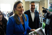 Rơi máy bay, vợ chồng Thống đốc Mexico tử nạn 