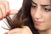 Thói quen tai hại khiến rụng tóc, hói đầu, nhiều người vẫn làm hàng ngày 