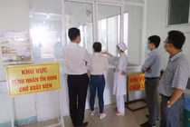 Bệnh viện Chợ Rẫy lên đường trong đêm, chi viện cho Bình Thuận