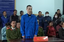 Mâu thuẫn khi tham gia giao thông, nam thanh niên dùng dao giết người