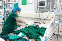 Hôn mê vì ngộ độc rượu