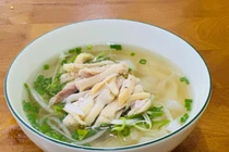 Điều gì xảy ra với cơ thể khi ăn phở gà mỗi ngày?
