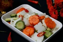 Ăn rau củ muối chua sai cách gây hại sức khoẻ thế nào?