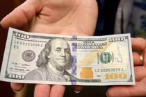 Người bán 100 USD và vàng miếng bị phạt 100 triệu nói gì?