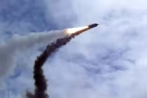 Siêu hạm Gorshkov của Nga liệu có thể “bẽ gãy đôi cánh” F-35?