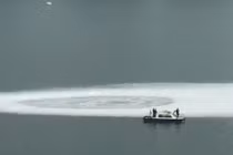 Video: Xoáy nước khổng lồ xuất hiện giữa sông khiến dân lo sợ