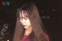 Nữ sinh thanh nhạc xinh đẹp đánh "lên bờ xuống ruộng" 2 tên cướp