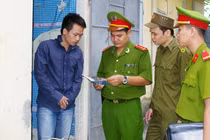 Video: Lộ mặt tội phạm qua quá trình kiểm tra hộ khẩu ở Hà Nội