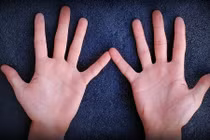 Nhìn màu sắc lòng bàn tay biết ngay tính cách và vận mệnh