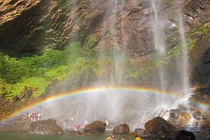 Đừng bỏ lỡ 10 thác nước kỳ vĩ ở Malaysia 