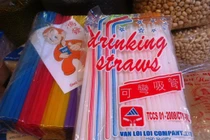 Vô sinh, dậy thì sớm, ung thư vì ống hút độc hại