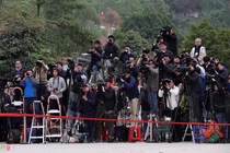 Mở luồng riêng phục vụ 3.000 PV quốc tế xuất cảnh sau hội nghị Mỹ - Triều