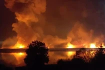 Xóa sổ kho đạn của Nga, Ukraine ồ ạt kéo quân tấn công Kursk