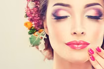 Trang điểm không chỉ đẹp mà còn chống ung thư, bạn có tin?